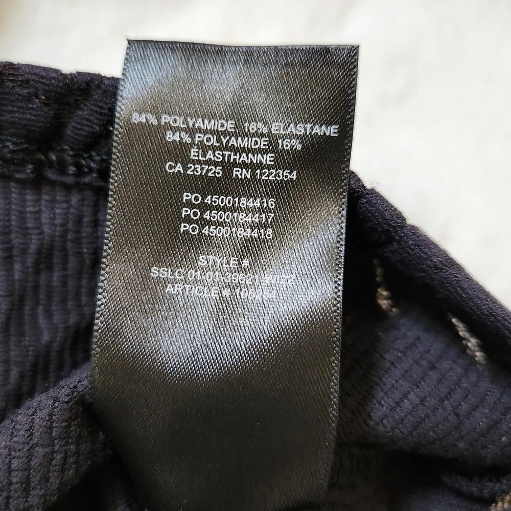 Babaton shapelace mockneck longsleeve - Picture 13 of 14
